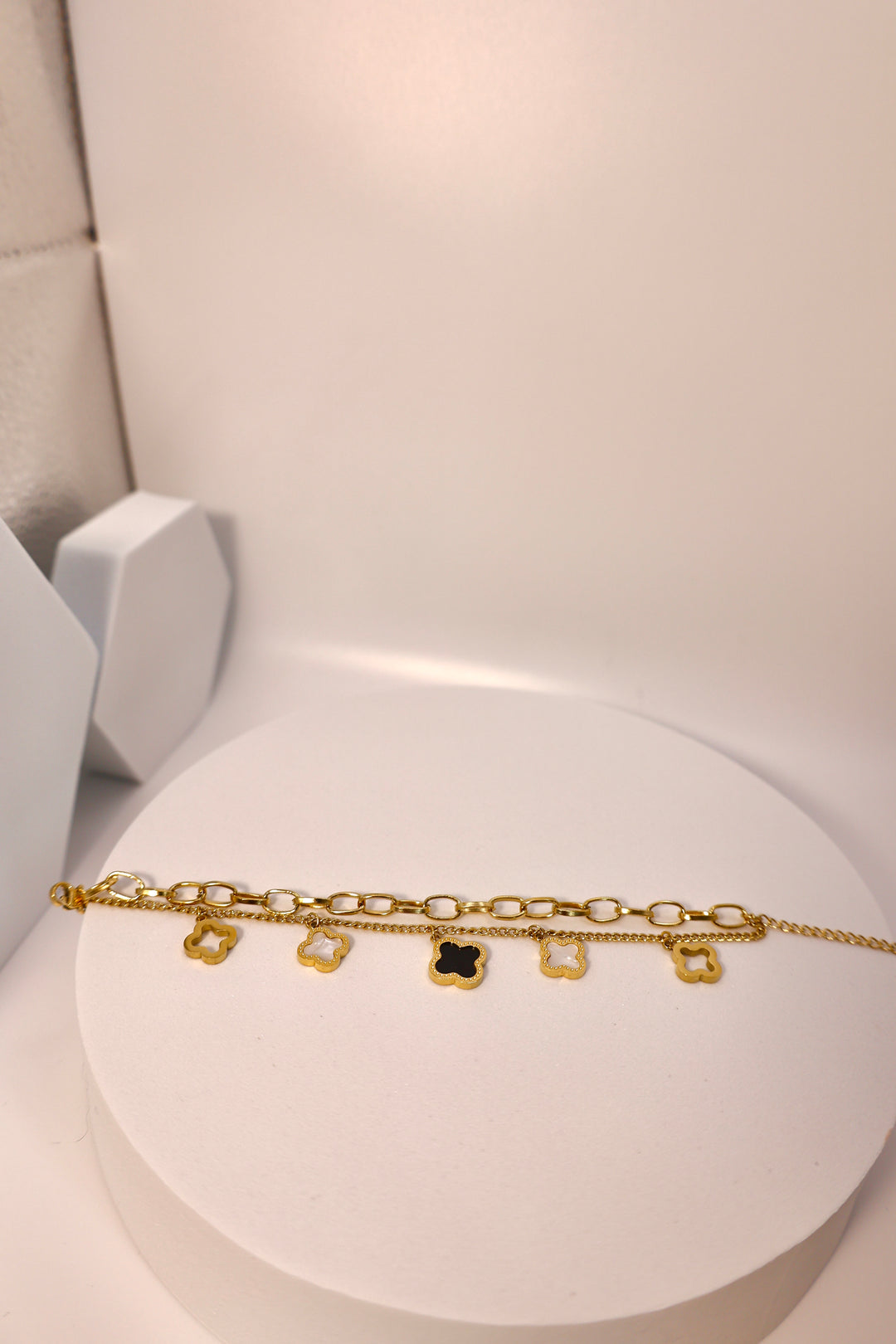 Turkish Gold Dangling Bracelet