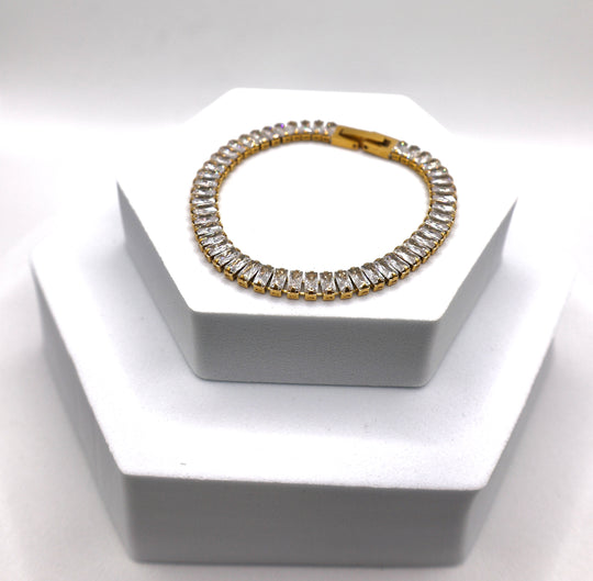 Lightweight Baguette Bracelet
