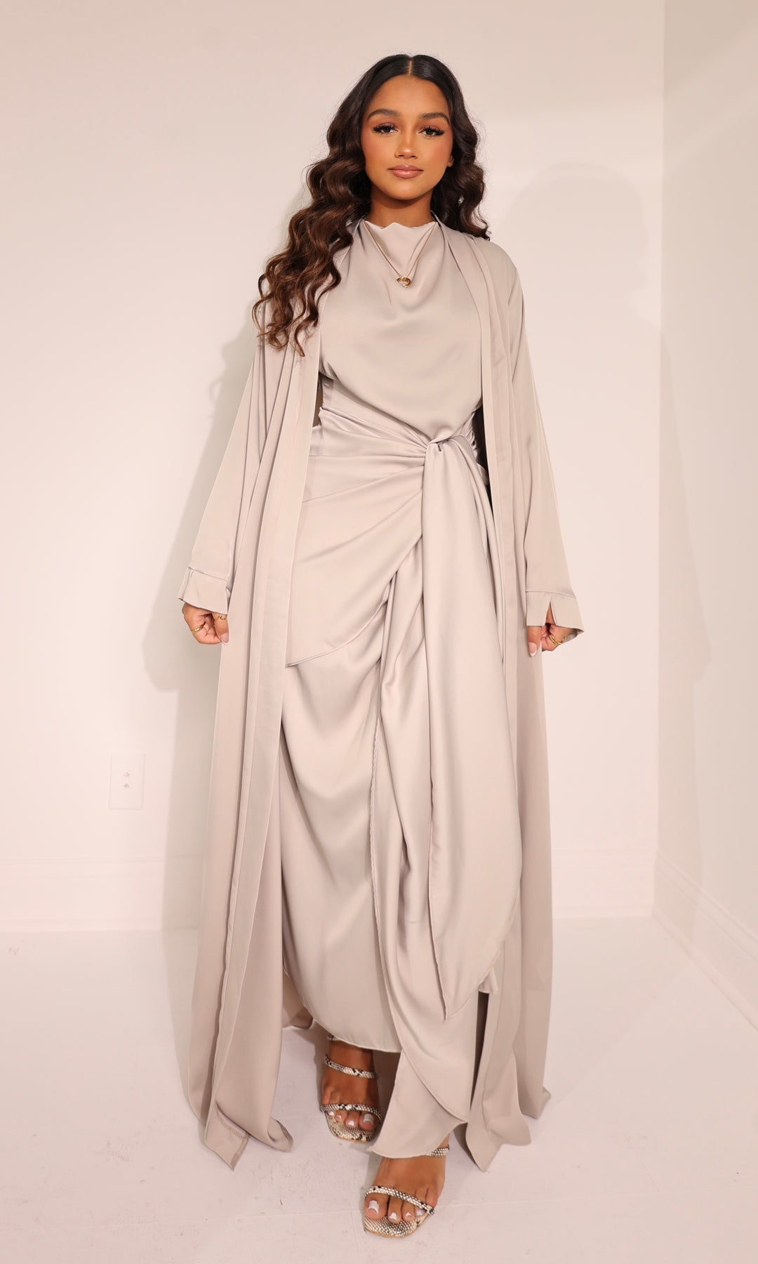 Delilah Abaya Set